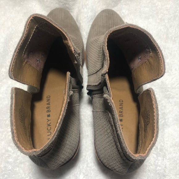 Lucky Brand LP Ponic Ankle Boots Heel Shoes Taupe Suede Leather Womens Size 10M - Picture 8 of 9